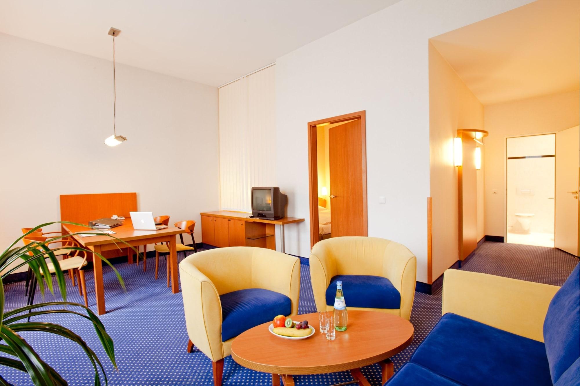 Vienna House By Wyndham Baltic Stralsund Hotel Exterior photo