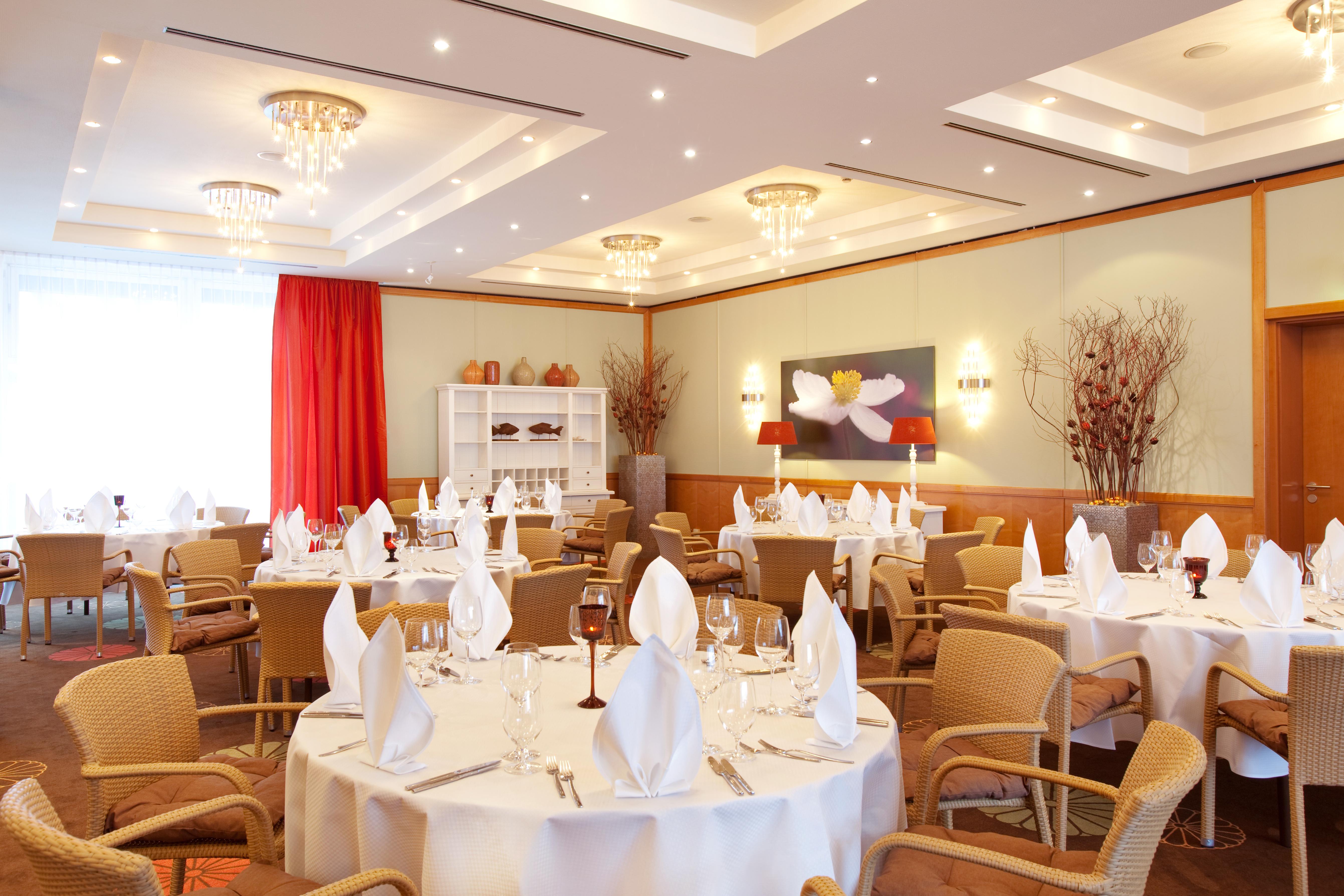 Vienna House By Wyndham Baltic Stralsund Hotel Exterior photo